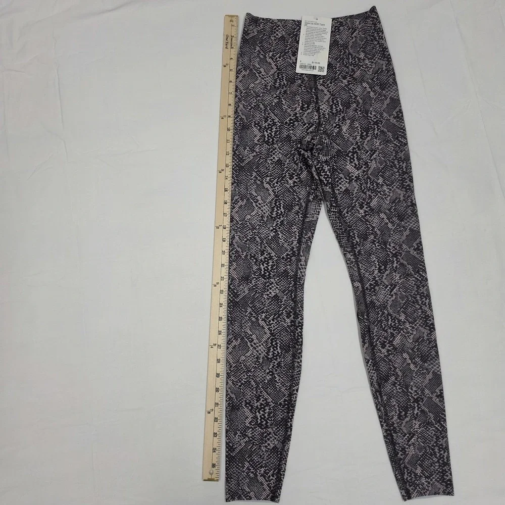 Lululemon Glow Up Tight SHR 28